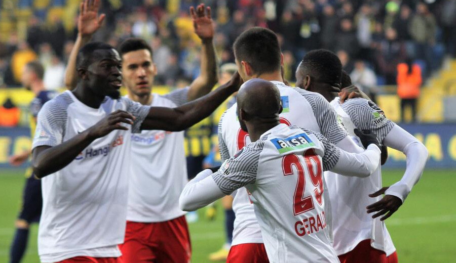 Ümraniyespor hem Ankaragücü deplasmanında kazandı hem de Twitter'da!