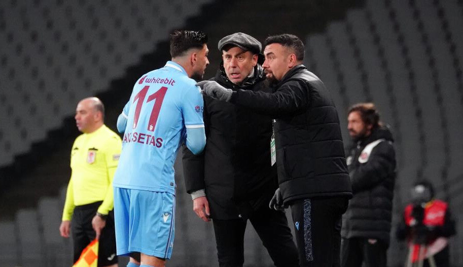 Abdullah Avcı: Geçen hafta Türkiye’nin gündemini değiştirdik, Trabzonspor kolay teslim olmaz Abdullah Avcı: Geçen hafta Türkiye’nin gündemini değiştirdik, Trabzonspor kolay teslim olmaz