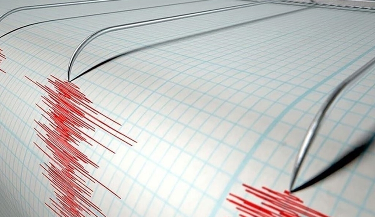 Eğriboz Adası&#039;nda 4,9 büyüklüğünde deprem