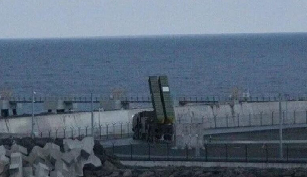 <h3>TAYFUN BALİSTİK FÜZESİ ÖZELLİKLERİ NELER, MENZİLİ NE KADAR?</h3><p>Taktik Balistik Füze (Tactic Ballistic Missile) (TBM) 300 km'den az menzile sahip BF sistemidir.</p><p>Kısa Menzilli Balistik Füze (Short-Range Ballistic Missile) (SRBM) 300 ile 1000 km menzil aralığında olan BF sistemidir.</p>