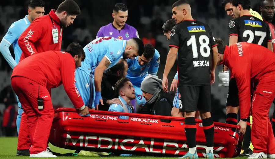 Edin Visca yine kolundan sakatlandı! Trabzonspor'da Abdullah Avcı'yı yıkan talihsizlik Edin Visca yine kolundan sakatlandı! Trabzonspor'da Abdullah Avcı'yı yıkan talihsizlik