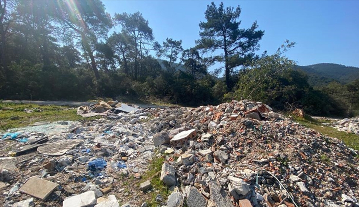 Çevreyi kirletenler bir kez daha düşünün! 2023'te verilecek cezalar artırıldı Çevreyi kirletenler bir kez daha düşünün! 2023'te verilecek cezalar artırıldı