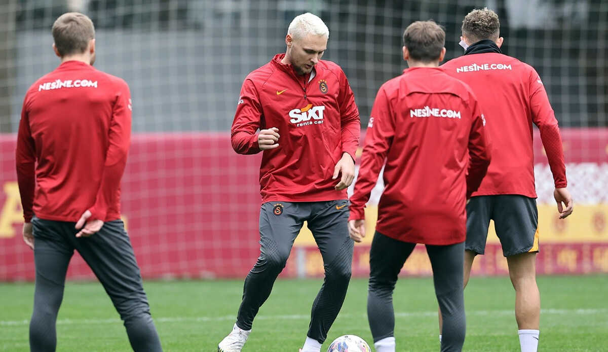 Başkan Özbek'ten taraftara transfer müjdesi Başkan Özbek'ten taraftara transfer müjdesi