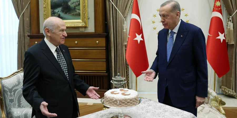Külliye'de kritik zirve: Cumhurbaşkanı Erdoğan, Devlet Bahçeli'yi kabul etti Külliye'de kritik zirve: Cumhurbaşkanı Erdoğan, Devlet Bahçeli'yi kabul etti