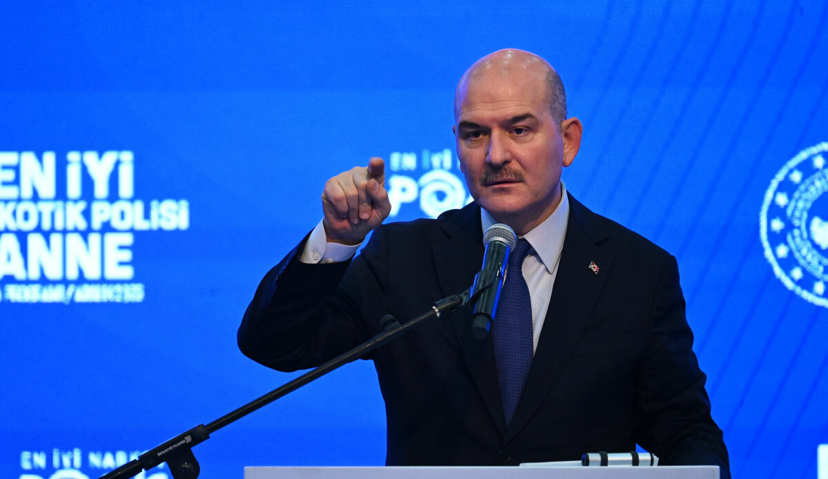 Soylu: Bana kızarsa kızsınlar uyuşturucu satıcısını gördüğünüzde ayağını kırın Soylu: Bana kızarsa kızsınlar uyuşturucu satıcısını gördüğünüzde ayağını kırın