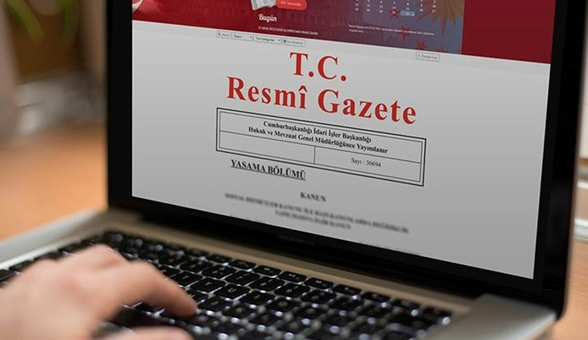 Resmi Gazete'de yayımlandı: Gümrük müşavirliği işlemlerinde 2023 yılı asgari ücret tarifesi belli oldu Resmi Gazete'de yayımlandı: Gümrük müşavirliği işlemlerinde 2023 yılı asgari ücret tarifesi belli oldu