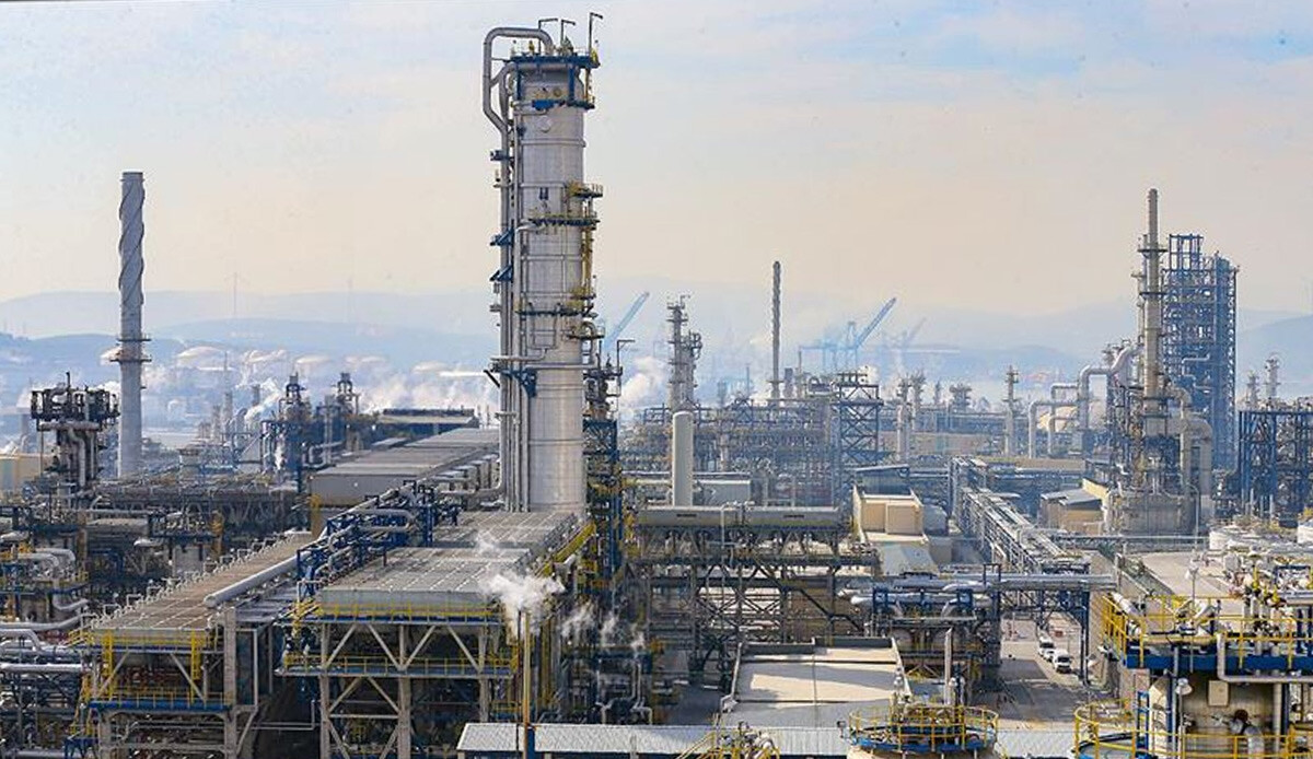 İzmir'de petrokimya tesisinde gaz sızıntısı: 9 işçiden 1'i öldü İzmir'de petrokimya tesisinde gaz sızıntısı: 9 işçiden 1'i öldü
