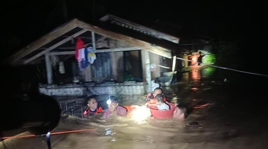 Filipinler’de sel bilançosu ağırlaşıyor: Ölü sayısı 44’e çıktı Filipinler’de sel bilançosu ağırlaşıyor: Ölü sayısı 44’e çıktı