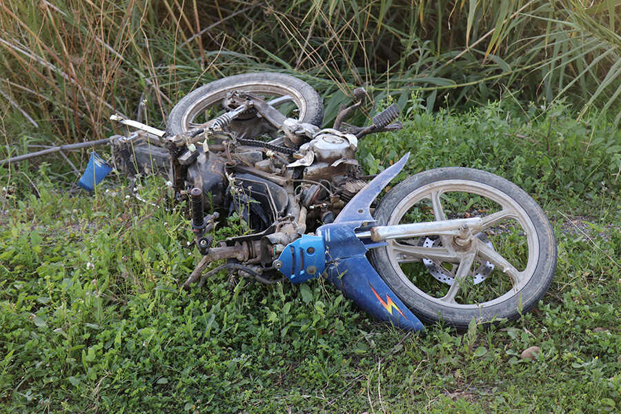 Genç sürücü, motosikletli çifti hayattan kopardı Genç sürücü, motosikletli çifti hayattan kopardı