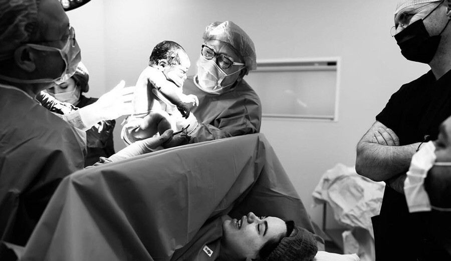 Survivor ile ünlenen Fatmagül Fakı anne oldu… İşte oğluyla ilk fotoğraf Survivor ile ünlenen Fatmagül Fakı anne oldu… İşte oğluyla ilk fotoğraf