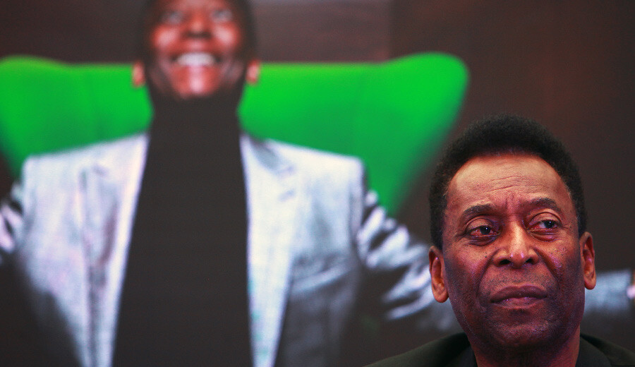 Pele 82 yaşında hayatını kaybetti! Brezilyalı efsane dünyaya futbolu sevdirmişti