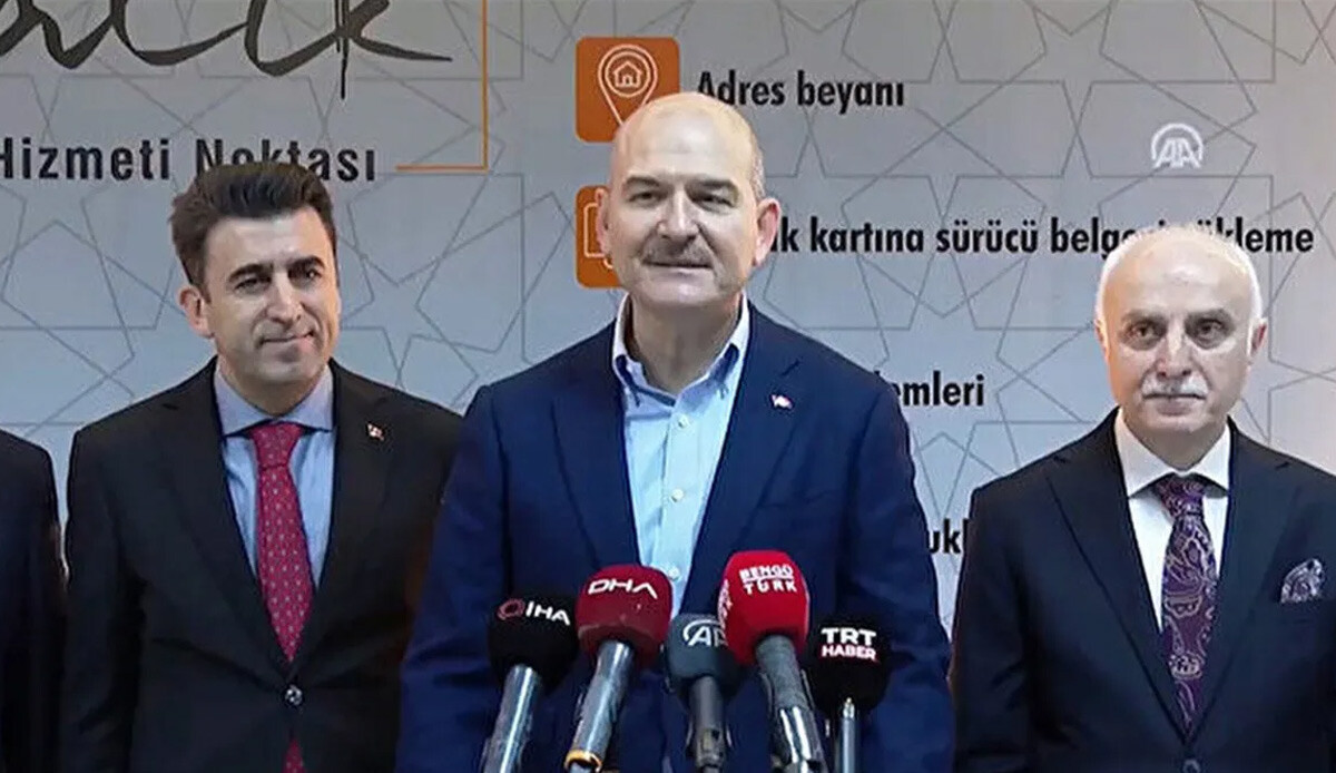 Yeni kimliğe geçmeyenlere kötü haber: Bakan Soylu, 2023 yılı için alınan kararı duyurdu Yeni kimliğe geçmeyenlere kötü haber: Bakan Soylu, 2023 yılı için alınan kararı duyurdu