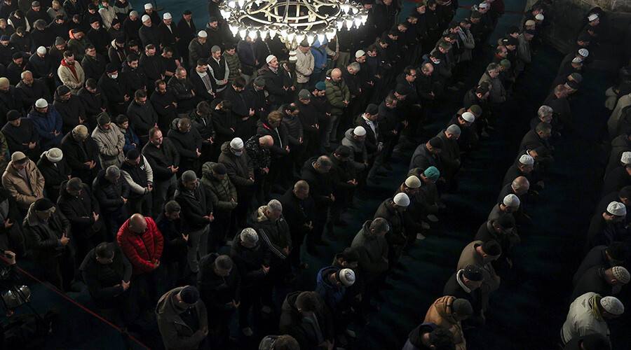Ayasofya’yı Kebir Camii’nde 2023 yılının ilk sabah namazı: Cemaat avluya taştı