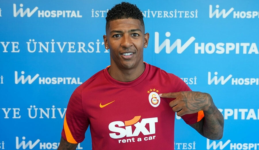 Galatasaray'dan son dakika haberi: Okan Buruk yıldız futbolcunun biletini kesti, İstanbul ekibi devrede Galatasaray'dan son dakika haberi: Okan Buruk yıldız futbolcunun biletini kesti, İstanbul ekibi devrede