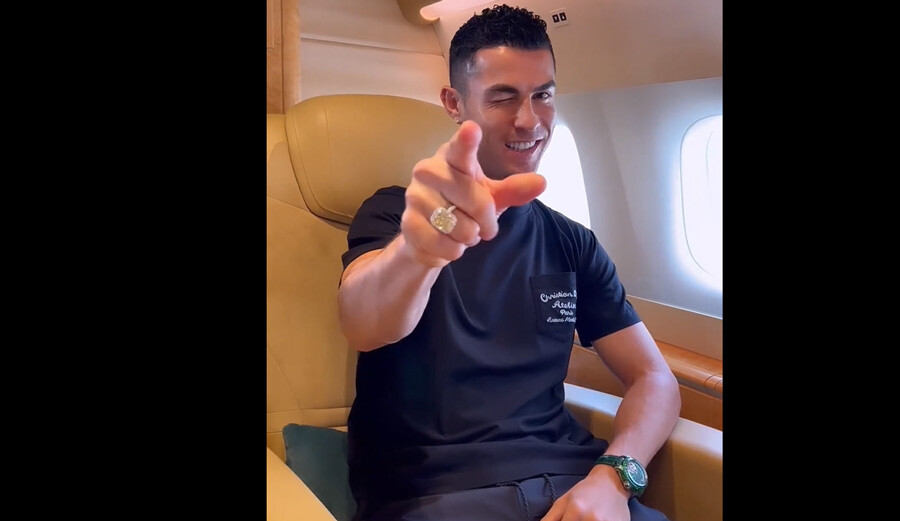 Al Nassr’ın yeni transferi Cristiano Ronaldo tektaşıyla video paylaştı, görenler şaştı kaldı