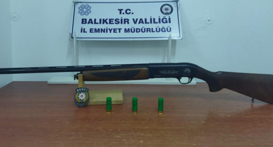 Balıkesir'de polisten huzur operasyonu: 25 gözaltı