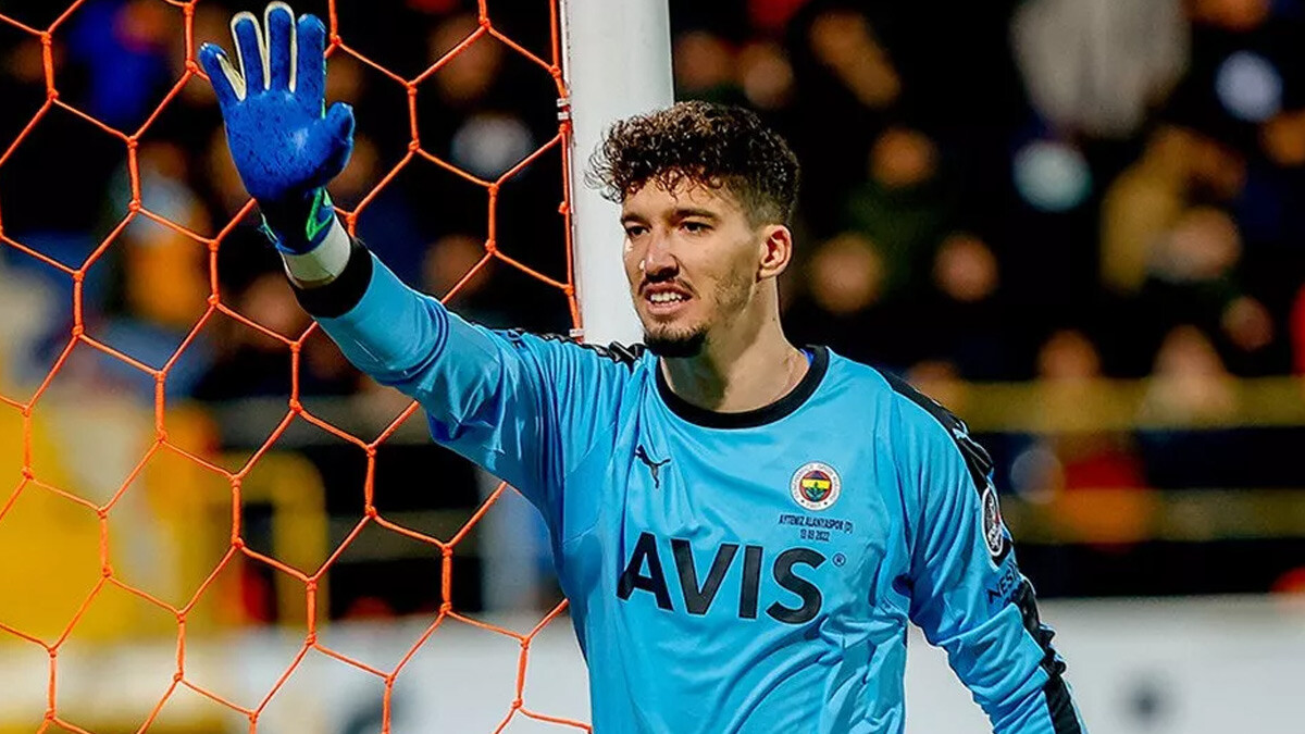 Maaşına zam işine devam: Fenerbahçe Altın Bayındır'da mutlu sona ulaştı Maaşına zam işine devam: Fenerbahçe Altın Bayındır'da mutlu sona ulaştı