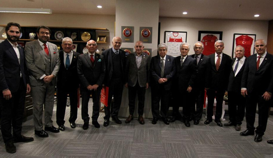 Mehmet Büyşükekşi'yi ziyaret eden Futbol Adamları Derneği yönetiminden TFF'ye önemli teklifler