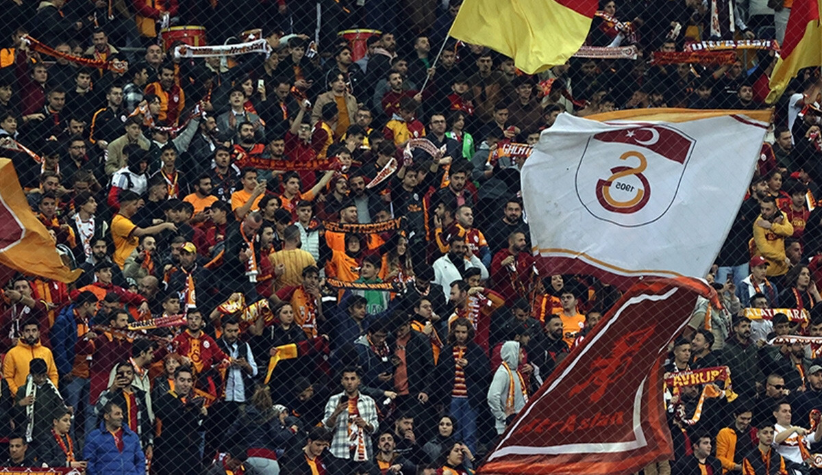 Galatasaray'a derbi şoku! Taraftarları sahaya alınmayacak Galatasaray'a derbi şoku! Taraftarları sahaya alınmayacak