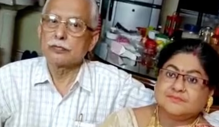 Yokluğuna dayanamadı, ölen karısının silikondan kopyasını yaptırdı