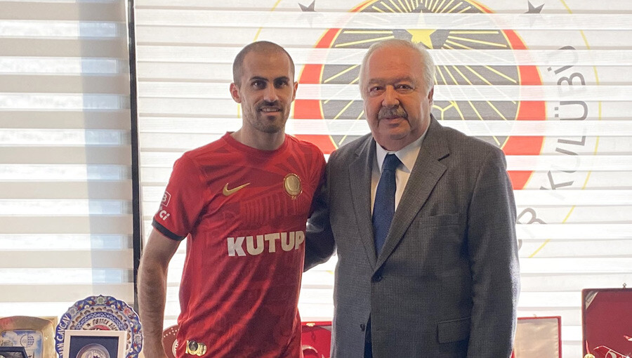 Gençlerbirliği Jaime Ayovi ve Tiago Rodrigues'i kadrosuna kattı Gençlerbirliği Jaime Ayovi ve Tiago Rodrigues'i kadrosuna kattı