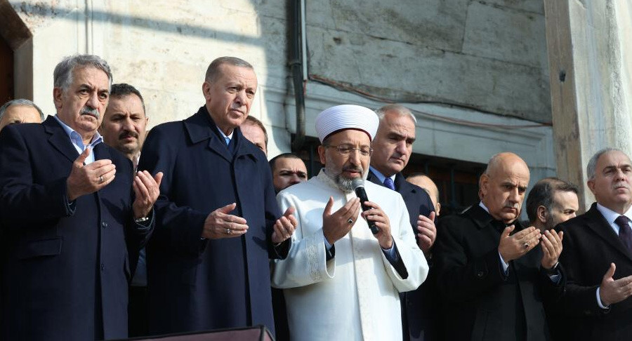 Restore edilen Eminönü Yeni Camii ibadete açıldı! Erdoğan: Lisedeyken burada vaaz verdim
