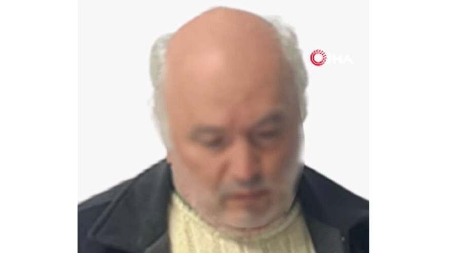Uzun süredir aranıyordu… FETÖ firarisi eski emniyet müdürü İstanbul’da yakalandı! Uzun süredir aranıyordu… FETÖ firarisi eski emniyet müdürü İstanbul’da yakalandı!