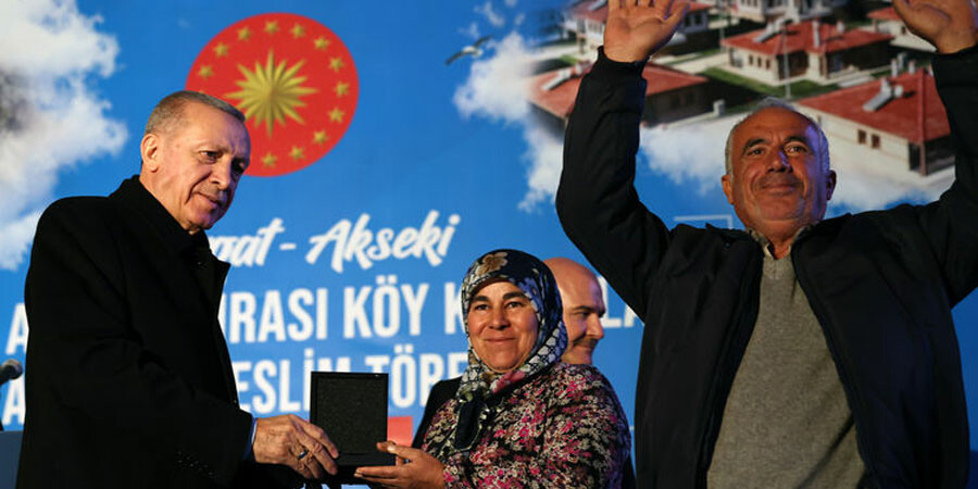 Son dakika: Cumhurbaşkanı Erdoğan, köy konutları teslim töreninde: Yeni millet bahçesi müjdesi