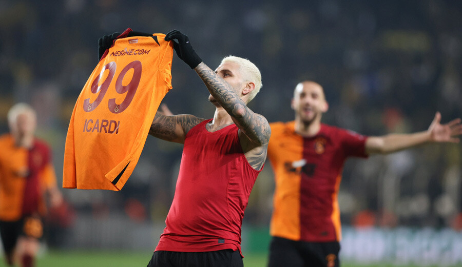 Dursun Özbek: 5 tane attık, 3'ünü saydılar, Galatasaray’da şov devam edecek Dursun Özbek: 5 tane attık, 3'ünü saydılar, Galatasaray’da şov devam edecek