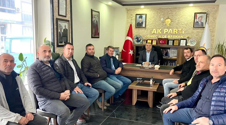Memleket Partisi ilçe yönetimi topluca AK Parti’ye geçti Memleket Partisi ilçe yönetimi topluca AK Parti’ye geçti