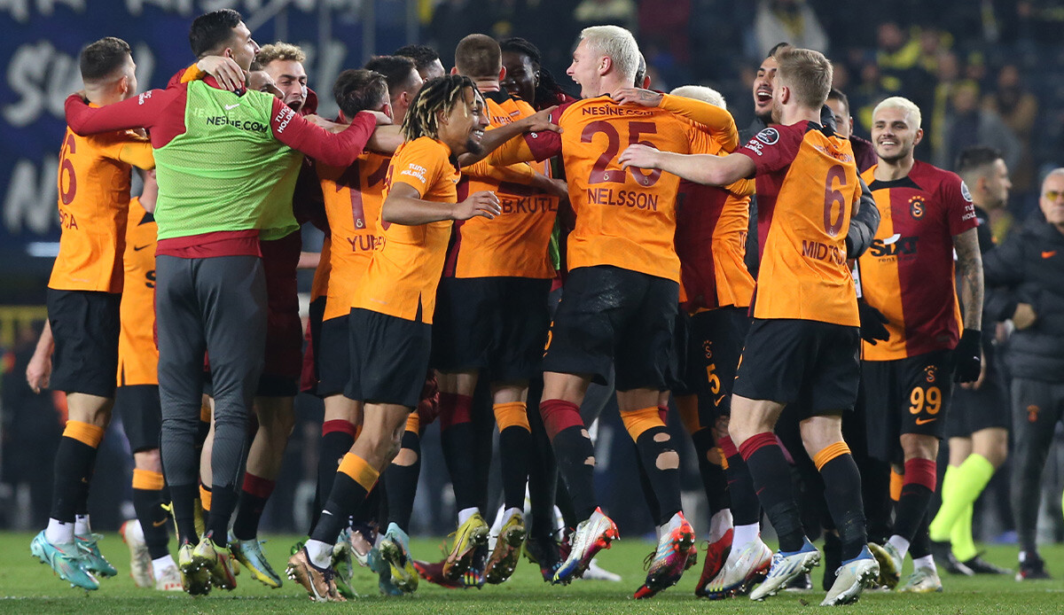 Fenerbahçe galibiyeti sonrası yönetim kesenin ağzını açtı! Galatasaray'da dev derbi primi! Fenerbahçe galibiyeti sonrası yönetim kesenin ağzını açtı! Galatasaray'da dev derbi primi!