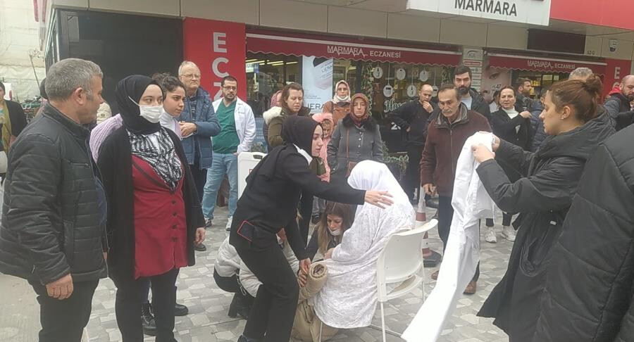 Yalova'da hastanede yangın paniği! Hastalar tahliye edildi Yalova'da hastanede yangın paniği! Hastalar tahliye edildi
