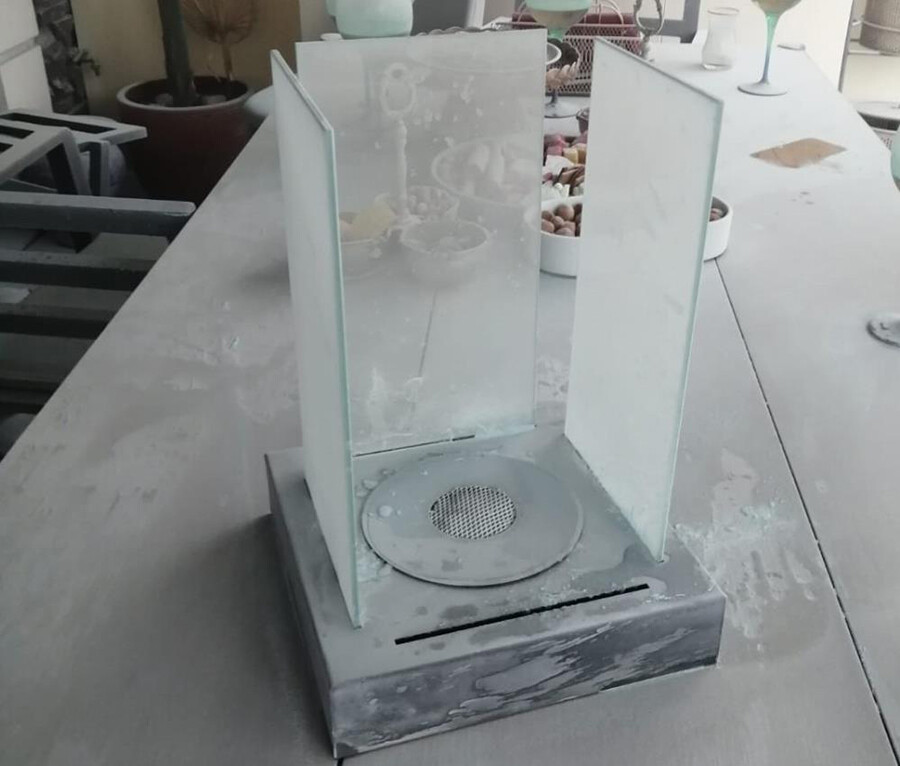 Masaüstü şöminesi patladı: 4 kadın yaralandı Masaüstü şöminesi patladı: 4 kadın yaralandı