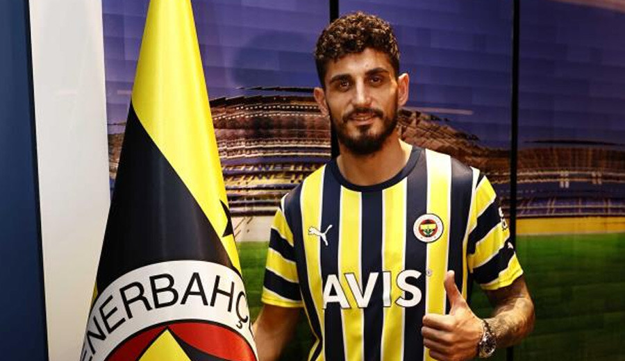 Samet Akaydın sözleşme detayları belli oldu! Fenerbahçe'ye adam yiyen yerli stoper Samet Akaydın sözleşme detayları belli oldu! Fenerbahçe'ye adam yiyen yerli stoper
