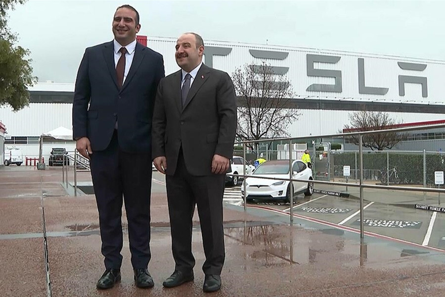 Bakan Varank'tan heyecanlandıran açıklama: ABD'li otomobil devi Tesla Türkiye pazarına girmek istiyor Bakan Varank'tan heyecanlandıran açıklama: ABD'li otomobil devi Tesla Türkiye pazarına girmek istiyor