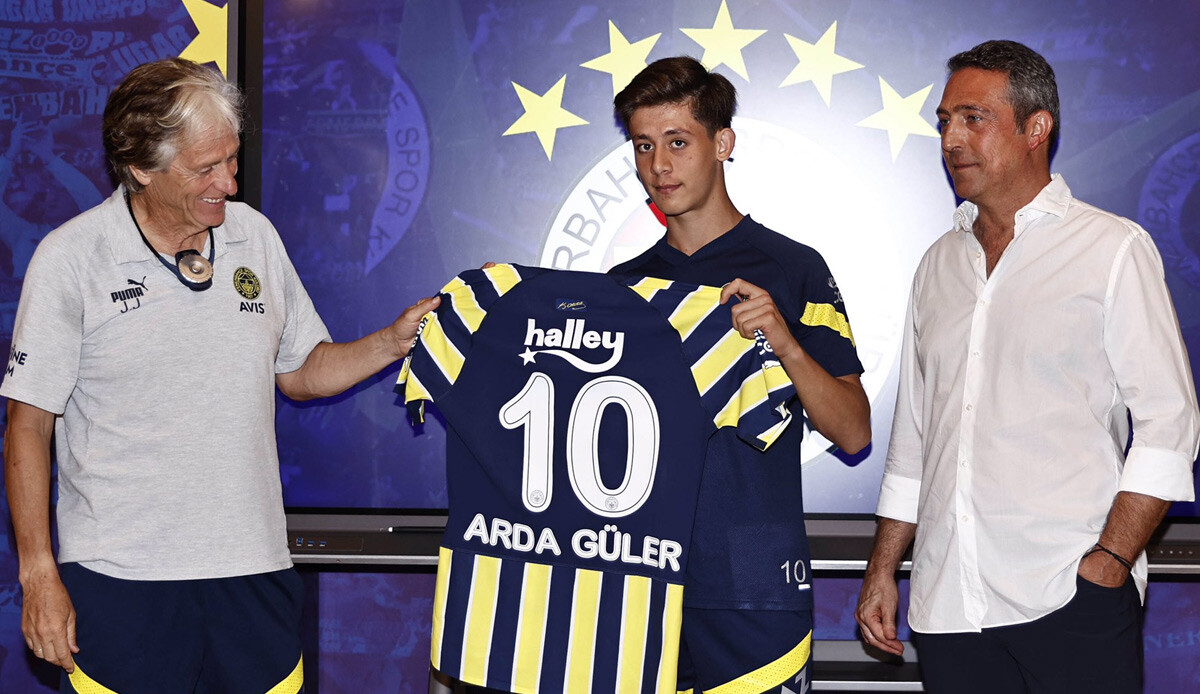 Arda Güler transferi için Jorge Jesus'un yardımcısıyla görüştüler! İtalya'dan dikkat çekici iddia Arda Güler transferi için Jorge Jesus'un yardımcısıyla görüştüler! İtalya'dan dikkat çekici iddia