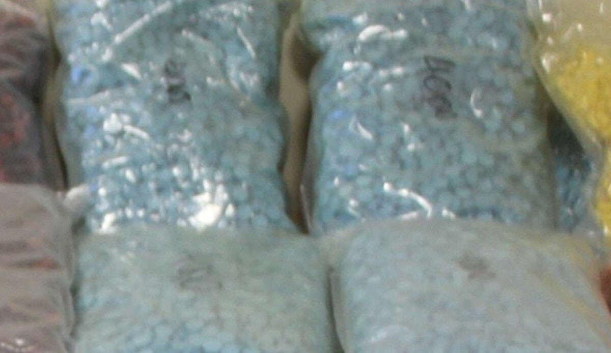 Kapıkule'de durdurulan tırdan çıkanlar şoke etti! Tam 42 kilogram Kapıkule'de durdurulan tırdan çıkanlar şoke etti! Tam 42 kilogram