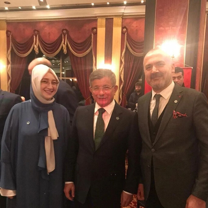 Davutoğlu'na büyük şok! Kurucu üye 'partide taciz var' deyip istifa etti Davutoğlu'na büyük şok! Kurucu üye 'partide taciz var' deyip istifa etti