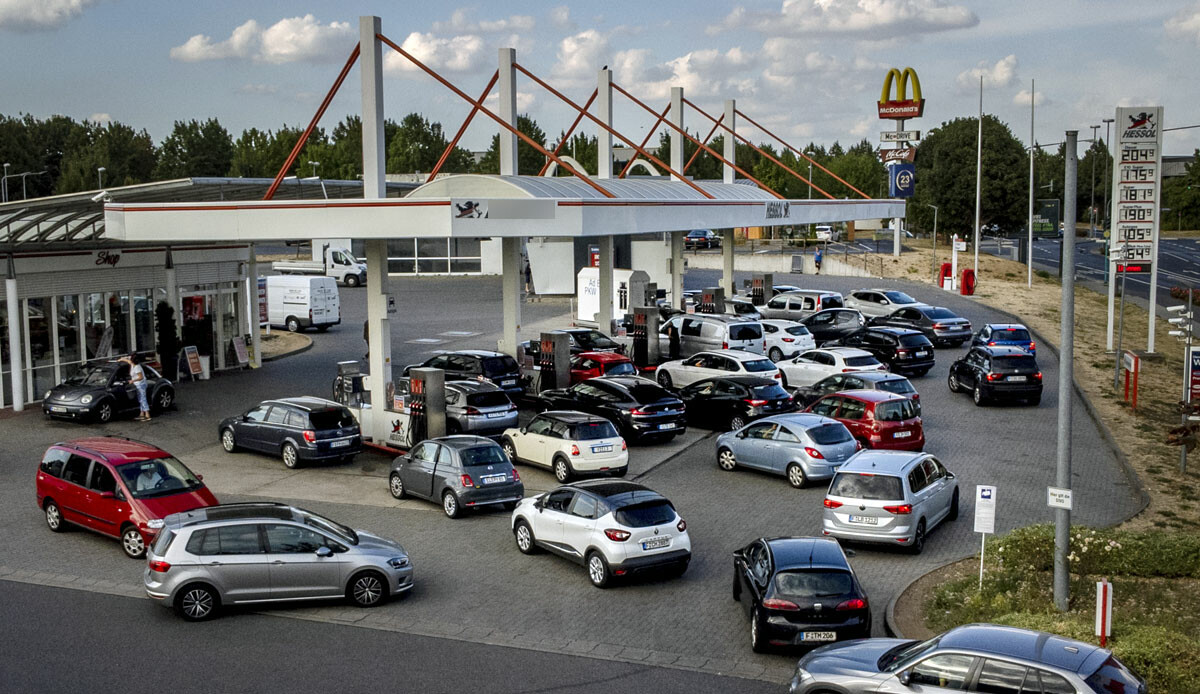 İtalya'da benzin istasyonu çalışanları greve gidiyor İtalya'da benzin istasyonu çalışanları greve gidiyor