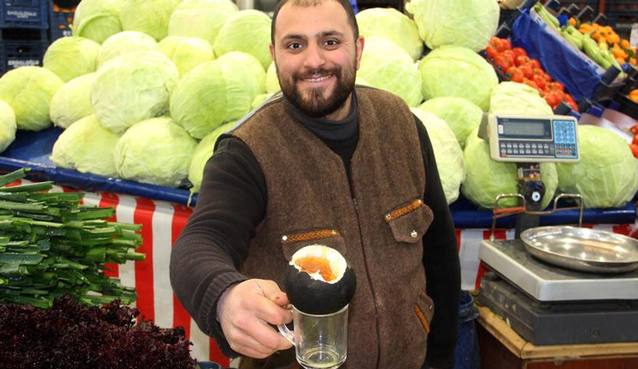 ‘Geçmez’ denilen öksürüğün bile kökünü kurutuyor… 3 gün tüketmek yetiyor ‘Geçmez’ denilen öksürüğün bile kökünü kurutuyor… 3 gün tüketmek yetiyor