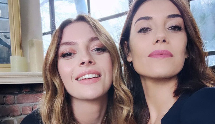 Havalimanında fenalaşan Cansu Dere apar topar hastaneye kaldırıldı Havalimanında fenalaşan Cansu Dere apar topar hastaneye kaldırıldı