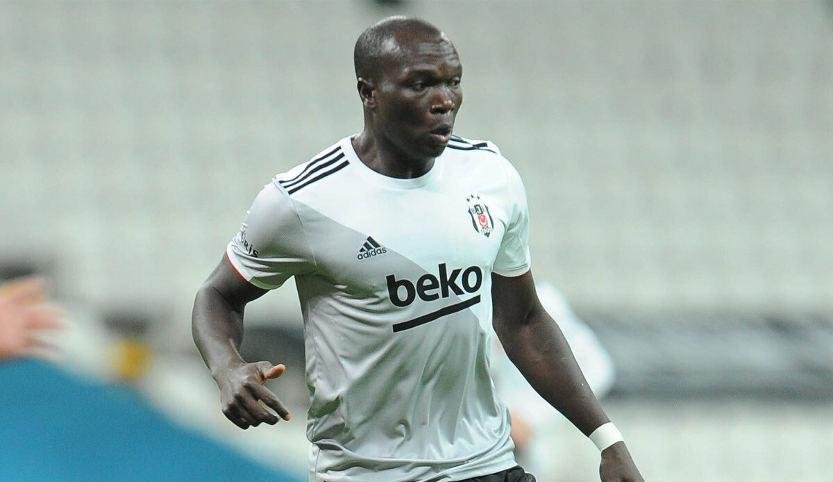Emre Kocadağ: Üç bölgeye transfer düşünüyoruz, Aboubakar gündemimizde