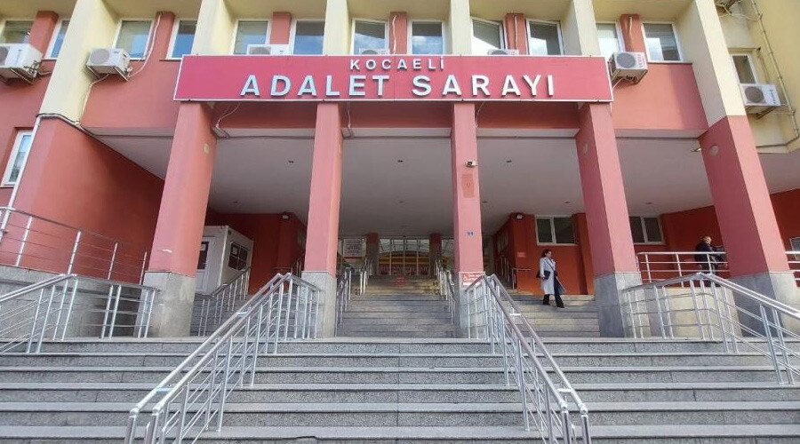 Zehir tacirlerinden akılalmaz yöntem: İpi çektiler uyuşturucu zulaları fışkırdı