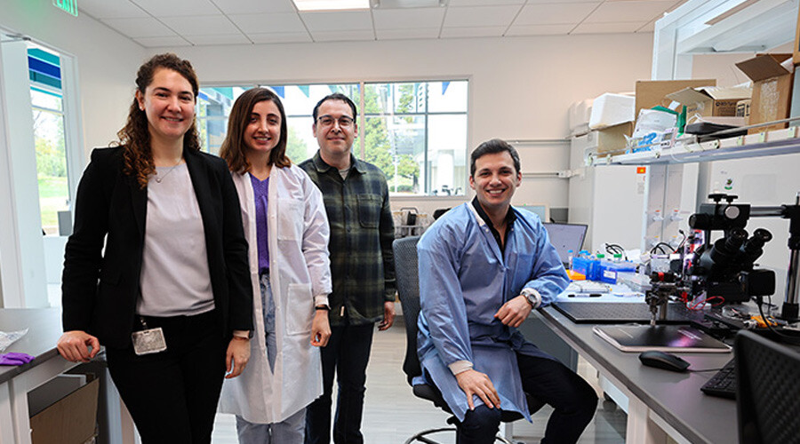 İki Türk bilim insanı ABD'ye damgasını vurdu: Kanser çok daha erken tespit edilebilecek İki Türk bilim insanı ABD'ye damgasını vurdu: Kanser çok daha erken tespit edilebilecek