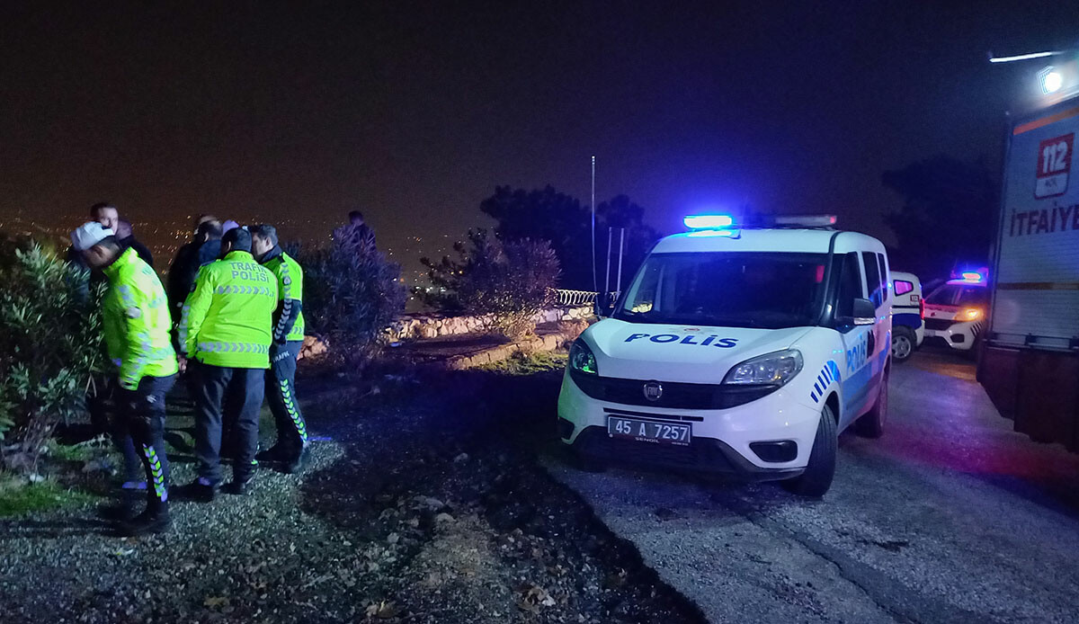 Asteğmen sürücü otomobiliyle uçurumdan aşağı yuvarlandı! Acı haber geldi Asteğmen sürücü otomobiliyle uçurumdan aşağı yuvarlandı! Acı haber geldi