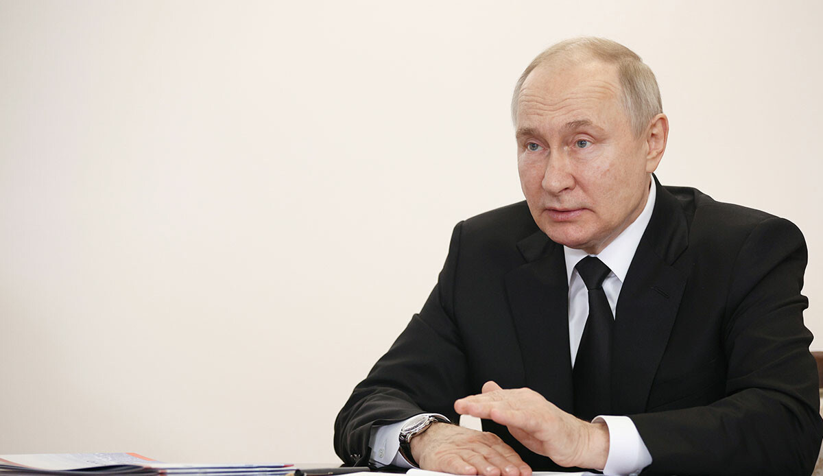 Putin'den Ukrayna açıklaması: Her şey plana göre ilerliyor Putin'den Ukrayna açıklaması: Her şey plana göre ilerliyor