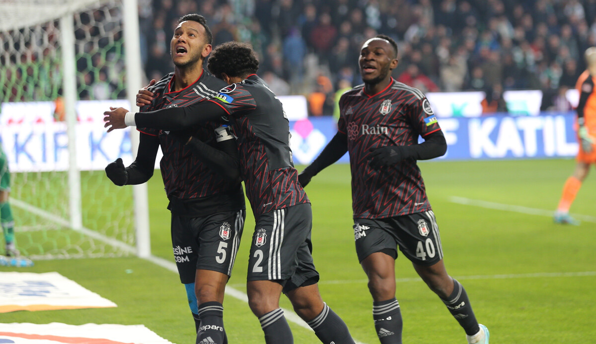 Josef'le bağlan hayata... Beşiktaş son dakikada güldü Josef'le bağlan hayata... Beşiktaş son dakikada güldü