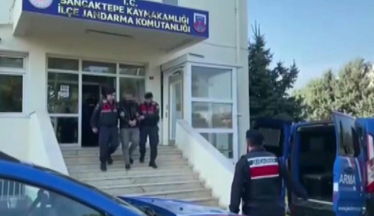 Baba ve kız dehşet saçtı! Erkek arkadaşını öldürüp ormanlık alana bıraktı Baba ve kız dehşet saçtı! Erkek arkadaşını öldürüp ormanlık alana bıraktı