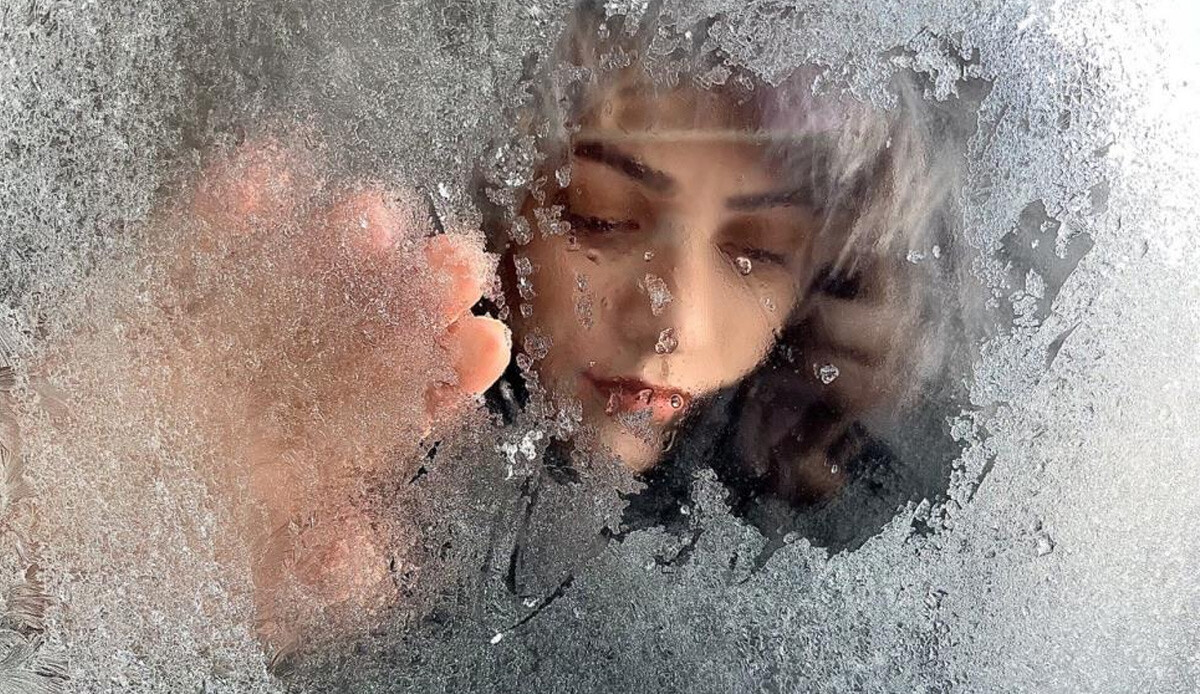 Doğu Anadolu buz kesti: Çeşmeler dondu, çatılarda sarkıtlar oluştu