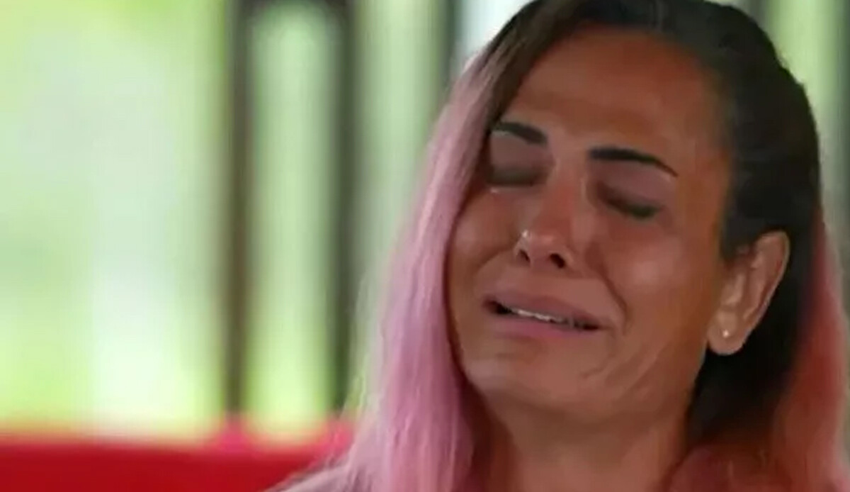 Acun'a sinirlenen Nagihan Karadere kötü haberi verdi: Ailem dahi bilmiyordu...